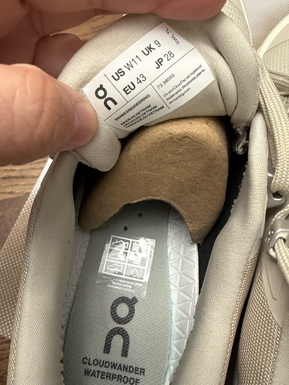 On Running Cloudwander Waterproof Sand / Ivory Running Shoes Beige Size 11W - Picture 8 of 8